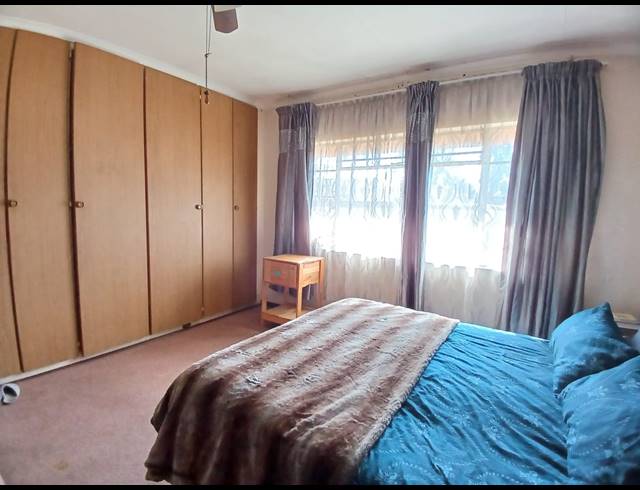 3 BEDROOM HOUSE TO LET IN VAALPARK